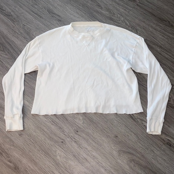 Brandy Melville Tops - Brandy Melville Cropped Long Sleeve Top